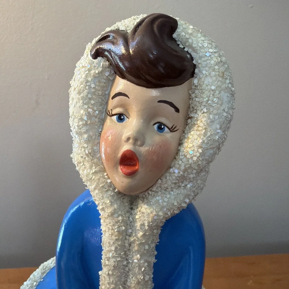 Vintage‎ Christmas Pair Of Carolers Lady Man Atlantic Mold Ceramic Figures